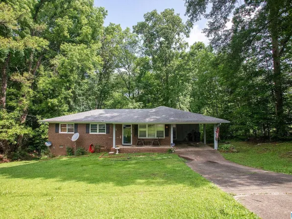 1205 Hillcrest Dr, Weaver, AL 36277