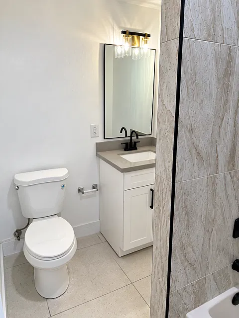 1429 E Osborn Rd — Photo 4