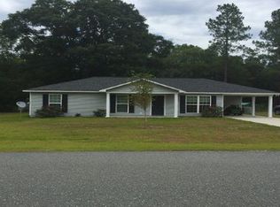 6206 Fox Run Cir, Blackshear, GA 31516