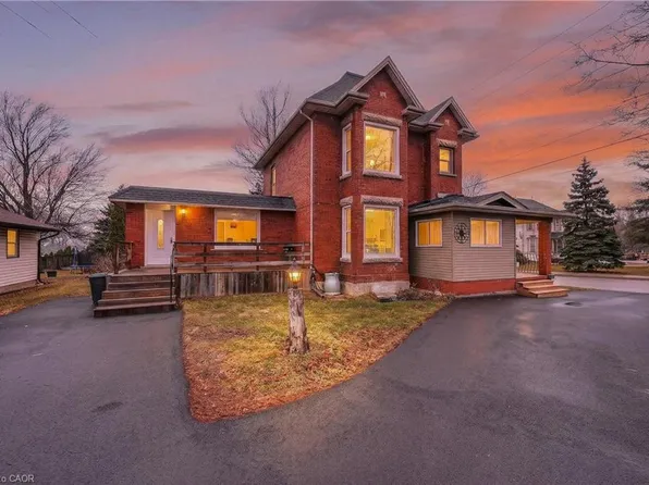 287 Main St E, Grimsby, ON L3M 1P9