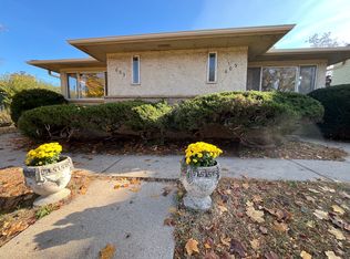 603 Russell Ave S, Minneapolis, MN 55405