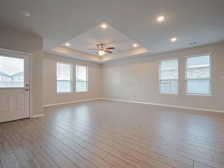 31415 Conover Dr — Photo 18