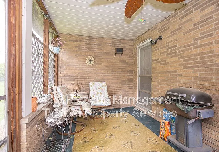 6188 Cabrini Ln — Photo 29