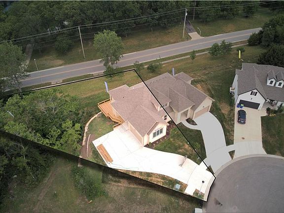 5th image of 22312 W 76th St