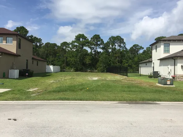 161 SE Via Visconti, Port Saint Lucie, FL 34982