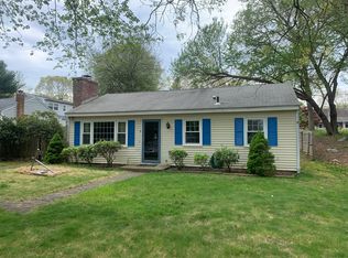 3 4th Ave, Old Saybrook, CT 06475