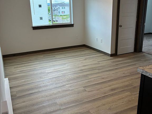 5th image of 1144 Abigail Ln #156