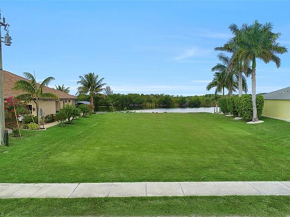 4th image of 2948 Surfside Blvd