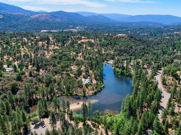 56261 Manzanita Lake Dr, North Fork, CA 93643