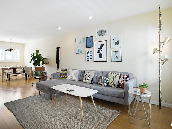 4th image of 1145 Larrabee St APT 18