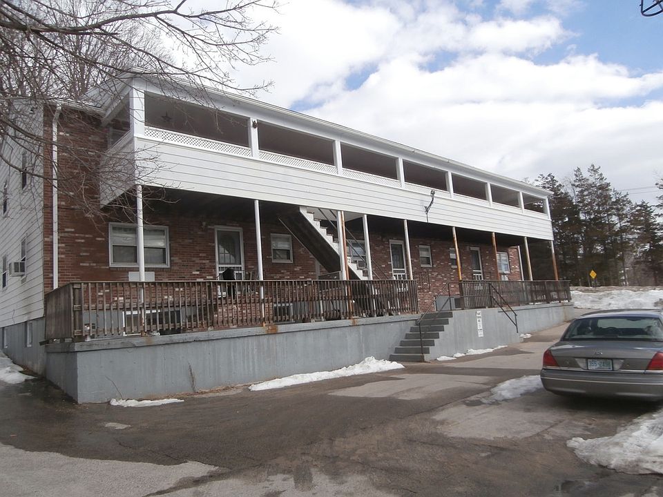 72 Oak Street