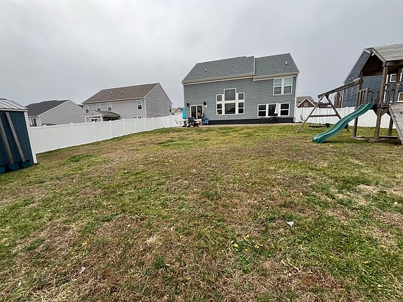 3rd image of 294 Copper Creek Dr