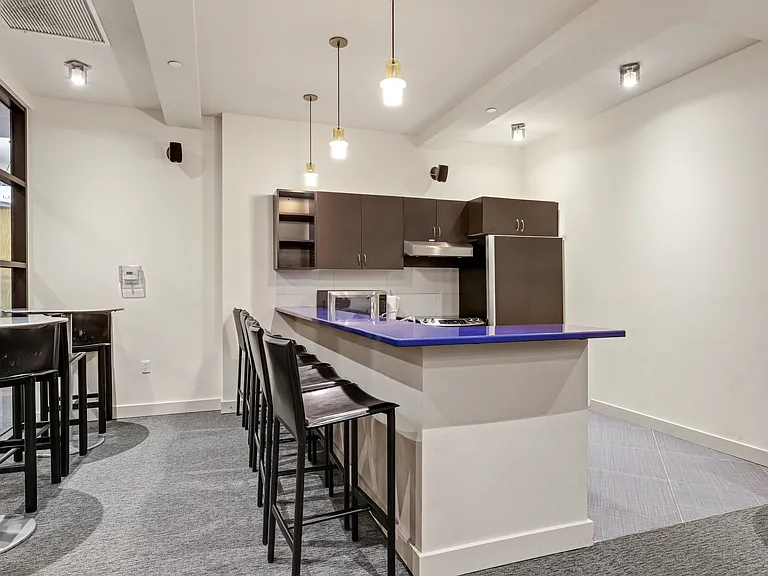 16141 Cleveland St #203 — Photo 24