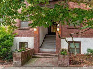516 E Thomas St APT 202, Seattle, WA 98102