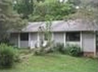 16 Maplewood Dr, Swannanoa, NC 28778