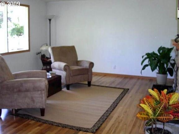 2210 Jeppesen Acres Rd., Eugene