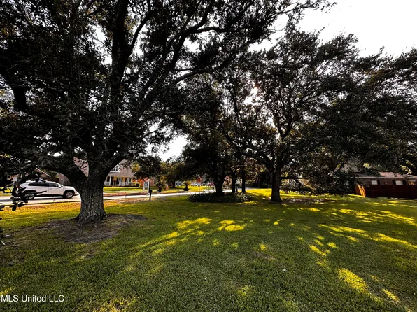 5017 Beatline Rd, Long Beach, MS 39560