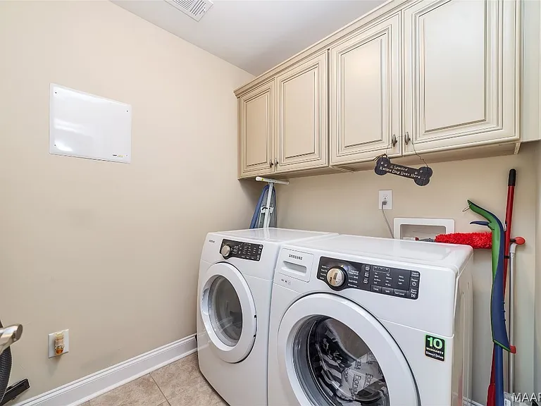 8115 Faith Ct — Photo 29