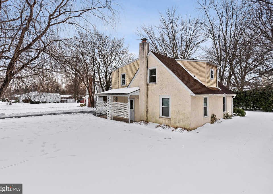 1st image of 224 N Penrose St