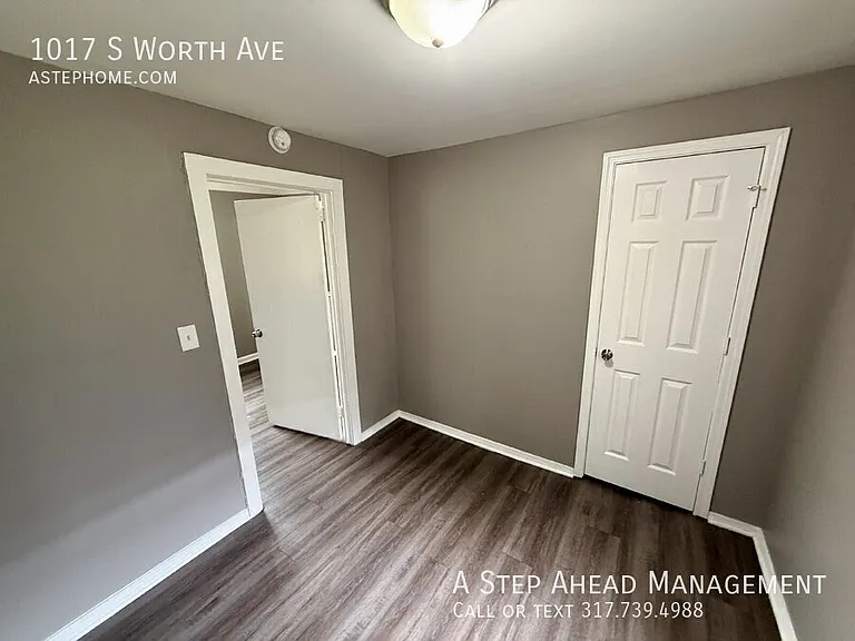 1017 S Worth Ave — Photo 7