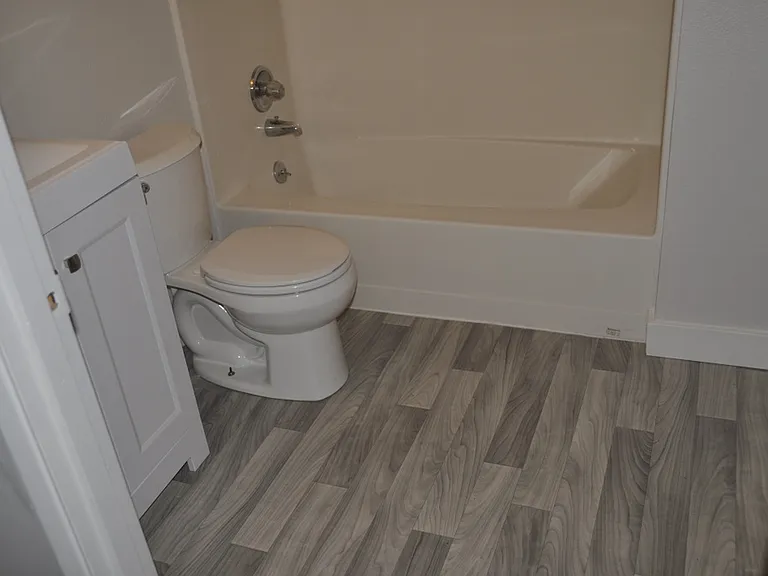 1322 N Holladay Dr — Photo 11