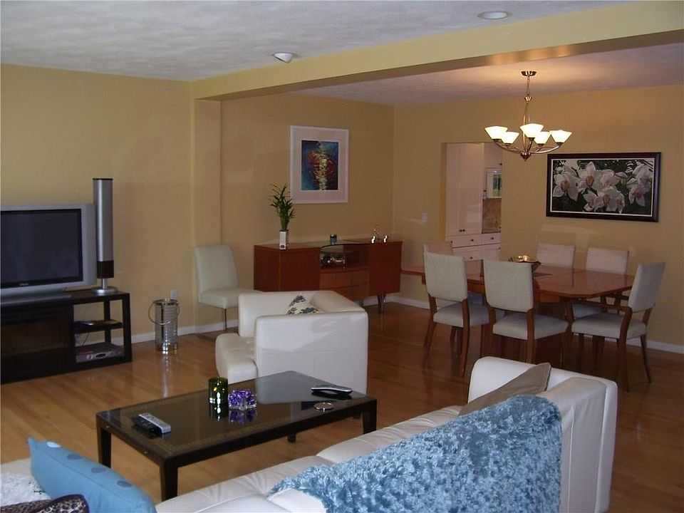 HOFFMAN AVE 100 Hoffman Ave Cranston RI Zillow