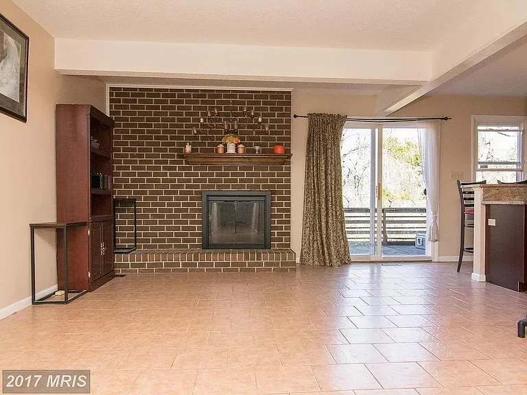 1201 Cowpens Ave — Photo 5