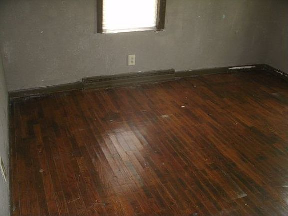 5th image of 423 S 31st St