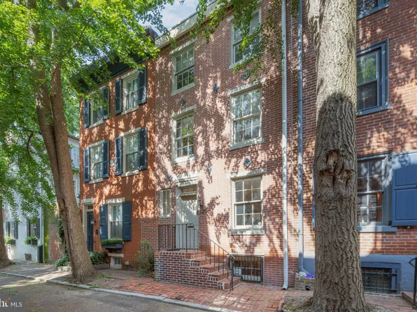 320 S Iseminger St, Philadelphia, PA 19107
