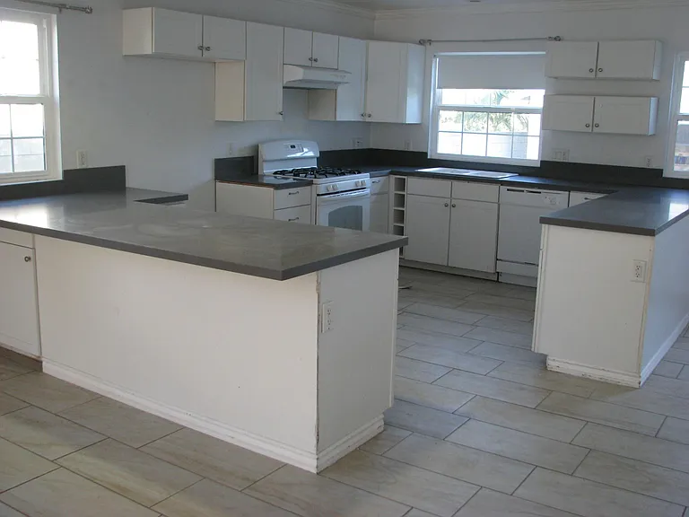 502 Hampton Rd — Photo 15