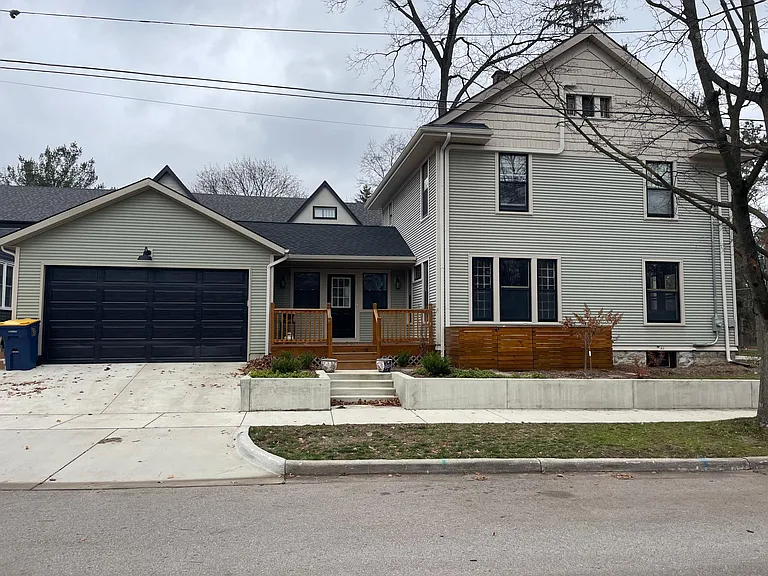 1626 Robinson Rd SE — Photo 15