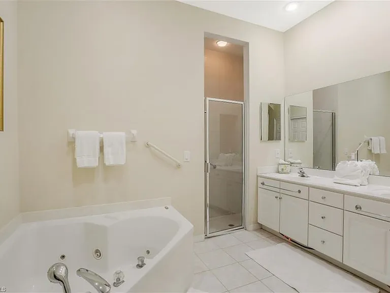 1818 Leamington Ln — Photo 16