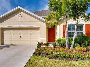 826 Vocelle Ave, Sebastian, FL 32958