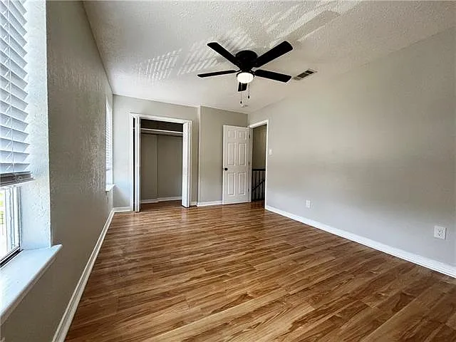 6628 Harbourview Dr — Photo 11