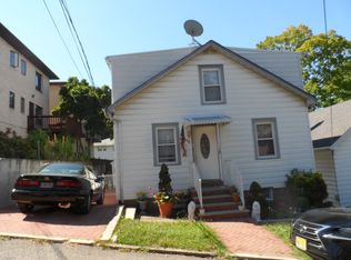 566 Sketch Pl, Ridgefield, NJ 07657