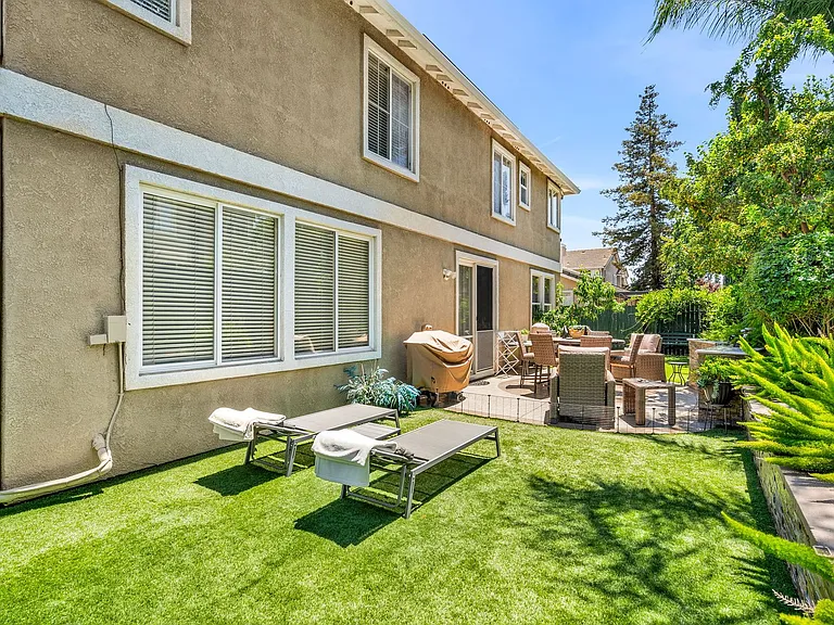 1215 Royal Ann Ct — Photo 45