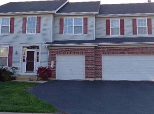 427 Red Cedar Rd, Lake Villa, IL 60046