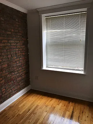 Rented by Lisa Management | media 15