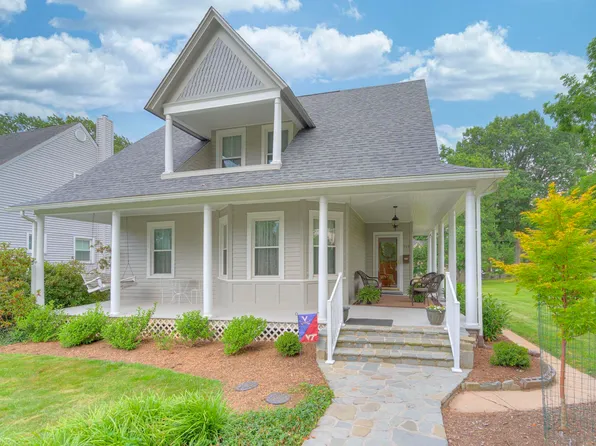 408 6th St, Radford, VA 24141