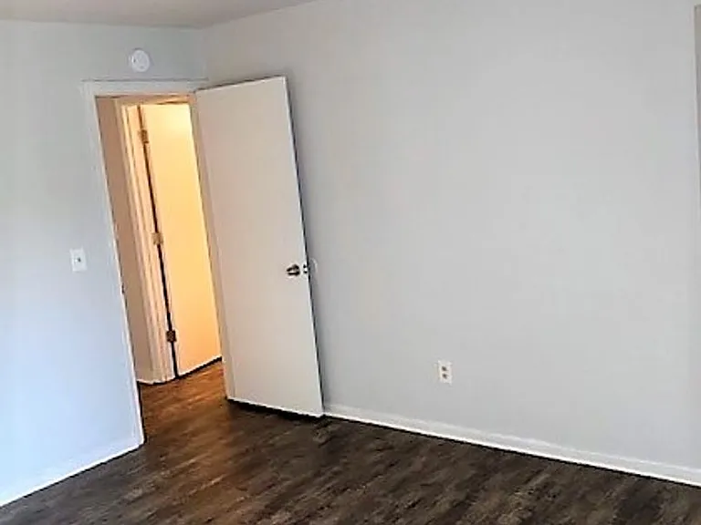 1147 Echo Rd — Photo 8