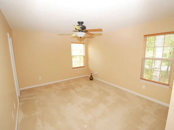 101 Smallwood Dr, Chapin, SC 29036