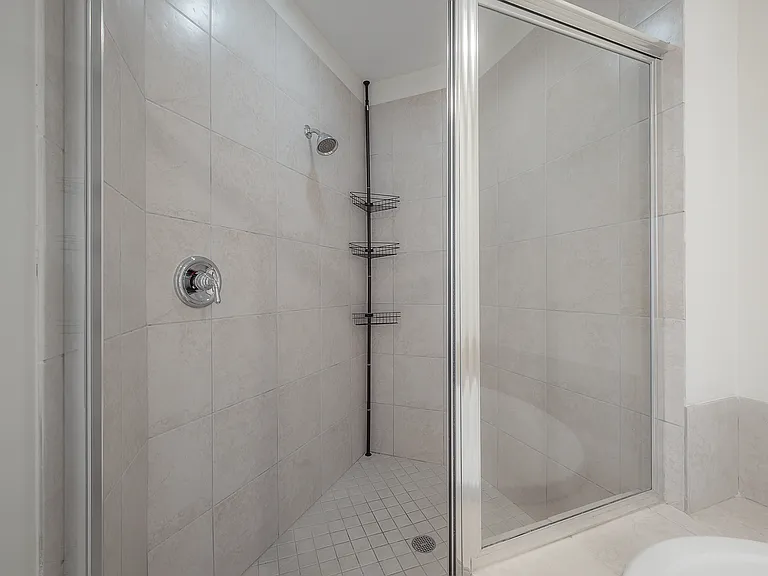 1209 E Cumberland Ave #1002 — Photo 34