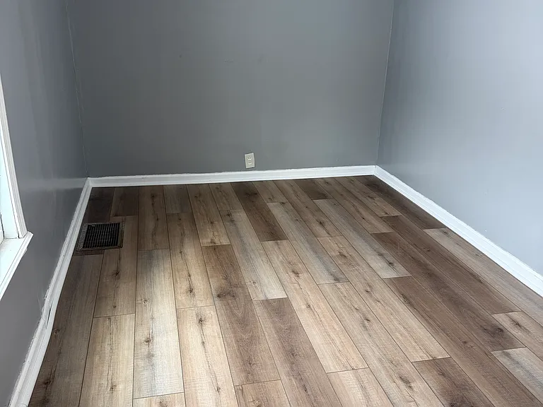 1307 Calumet Ave #1 — Photo 3