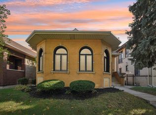 8153 S Champlain Ave, Chicago, IL 60619