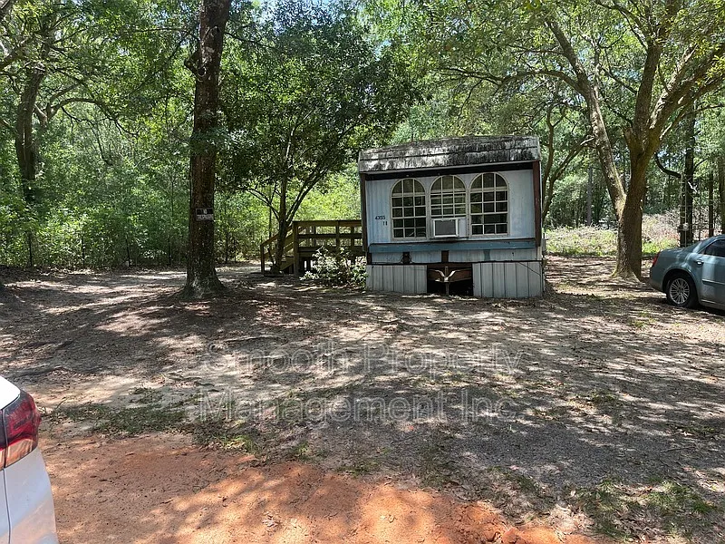Building Photo - 4355 Trailer Park Ct