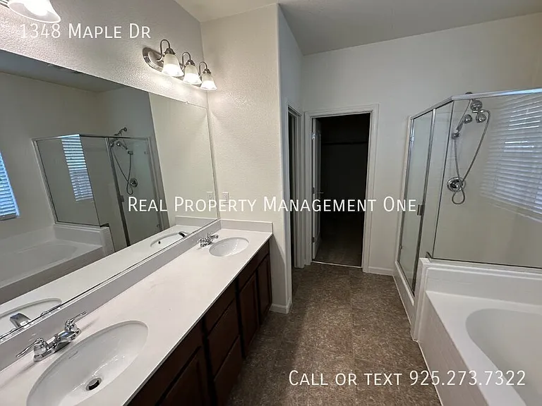 1348 Maple Dr — Photo 10