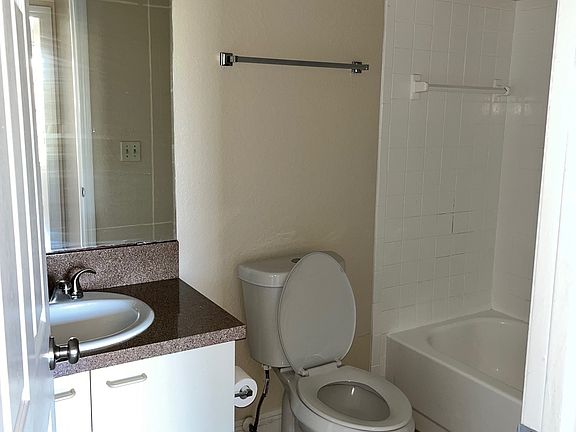5th image of 2550 N Alafaya Trl APT 2308