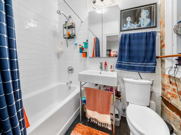 24-75 38th Street image 10 of 28