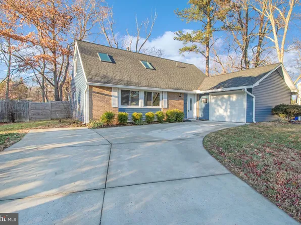 16204 Alderwood Ln, Bowie, MD 20716