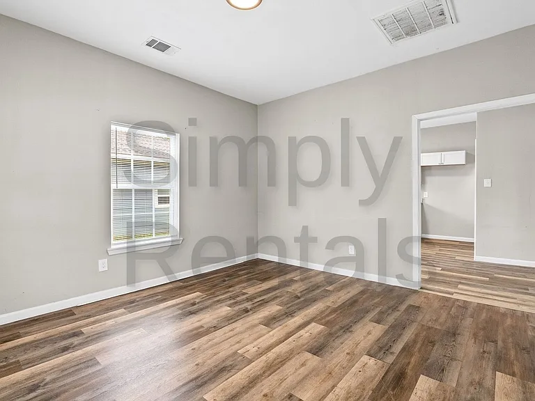 4214 Johnson St — Photo 13